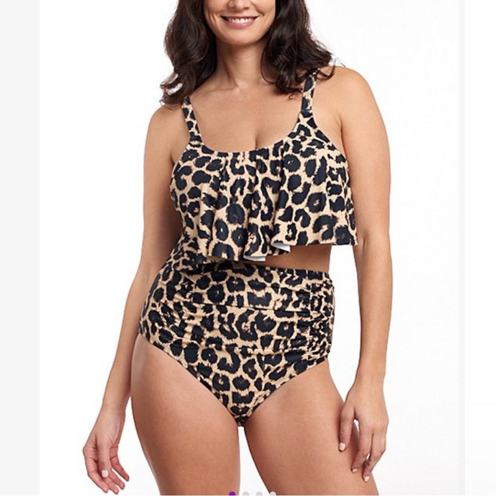 Love My Curves Black Leopard Top & Bottom
